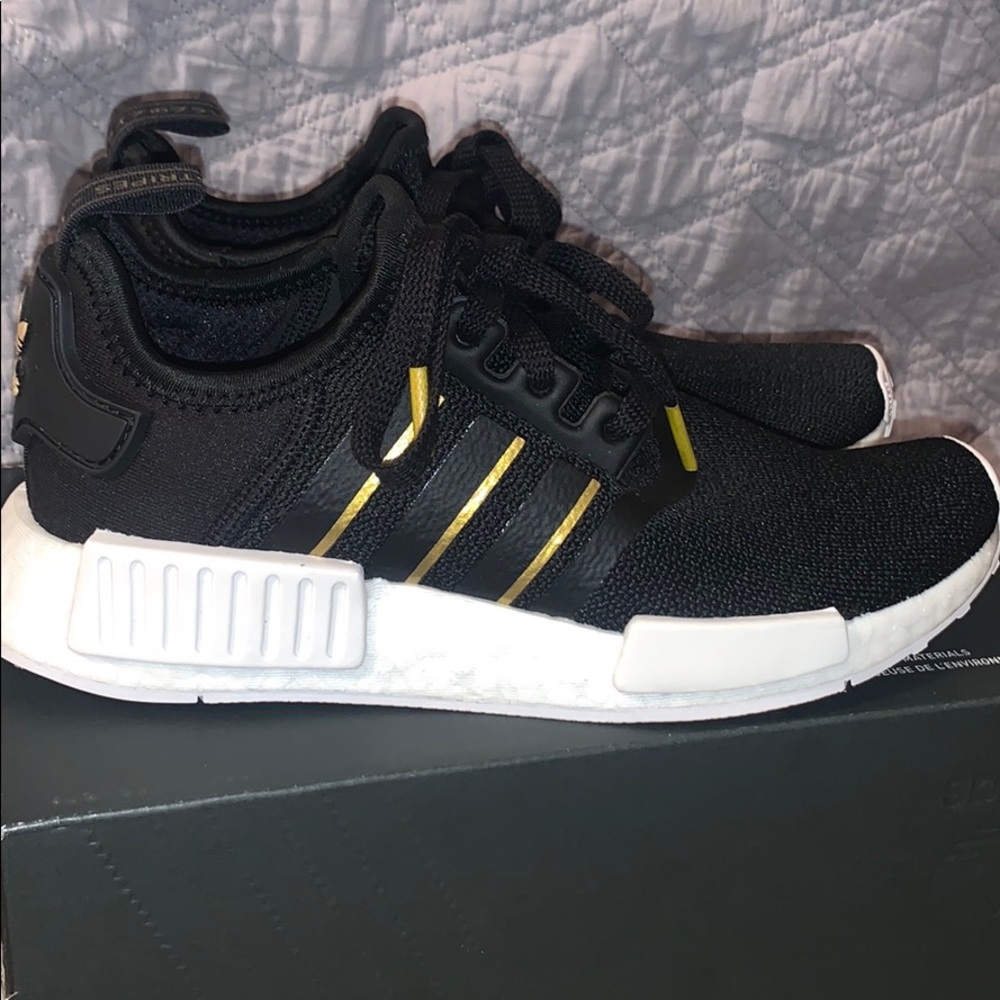 Adidas NMD-RI shoes